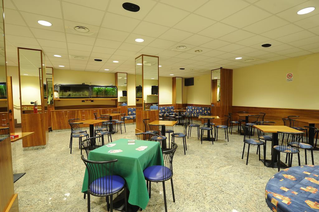 Hotel Adler Alassio Exterior foto