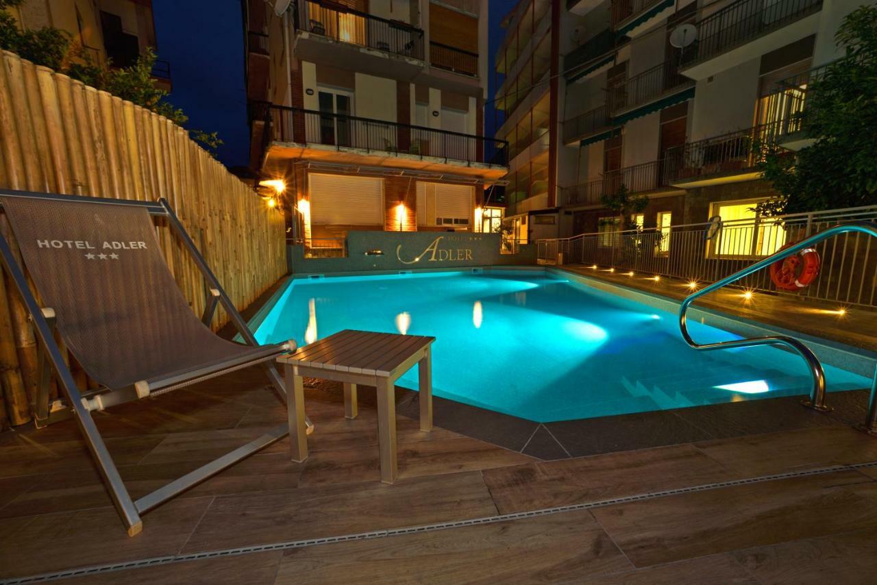 Hotel Adler Alassio Exterior foto